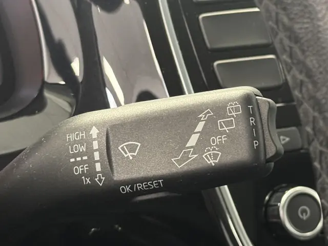 Volkswagen up! 1.0 Aut. High up! 2015 Benzine 32