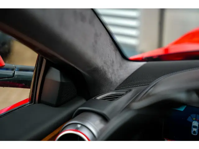 Ferrari 812 Superfast 6.5 V12 HELE 2019 Benzine 25