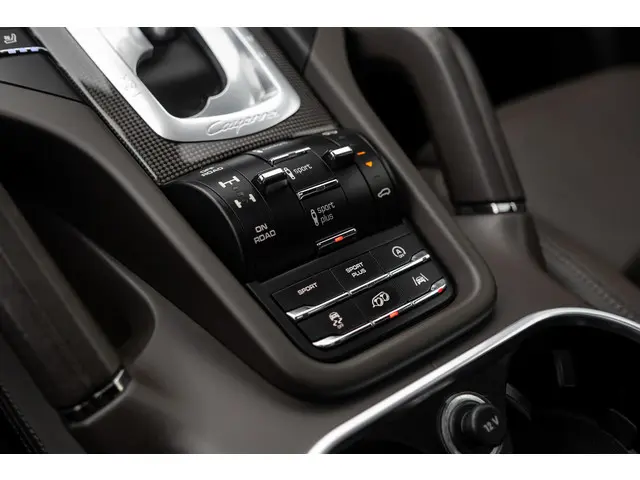 Porsche Cayenne 4.8 Turbo S 2014 Benzine 17