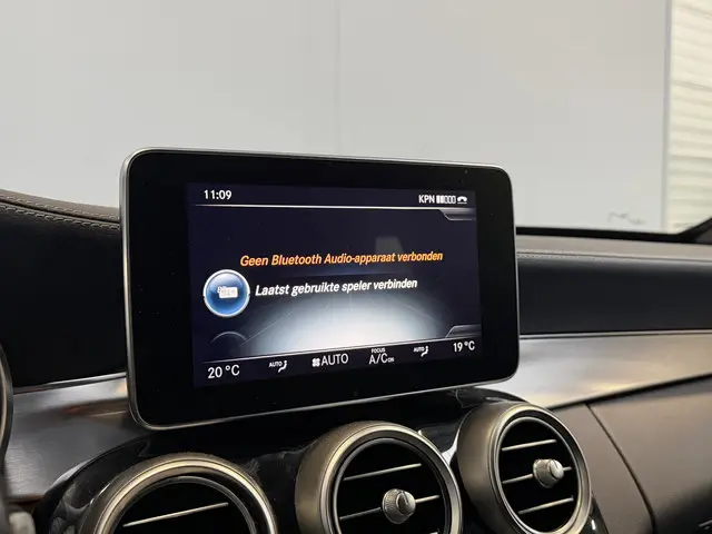 Mercedes-Benz C-Klasse 250 2015 Benzine 26