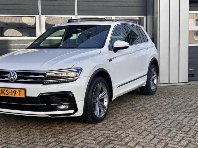 Volkswagen Tiguan 1.4 TSI 4Motion Highline 2017 Benzine 4