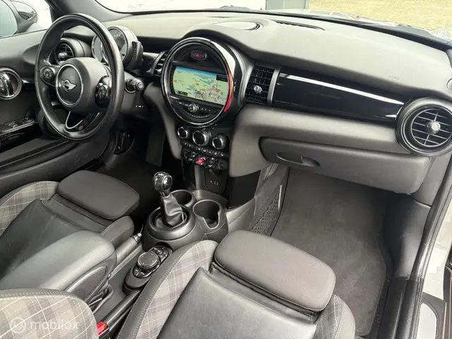 MINI Cooper Mini 1.5 2015 Benzine 9