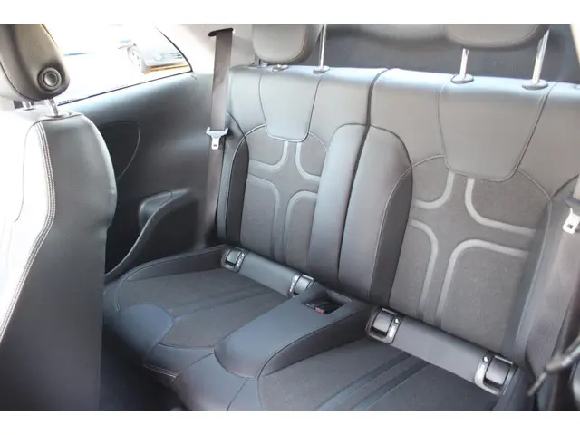 Opel ADAM 1.2 Sport 2015 Benzine 9