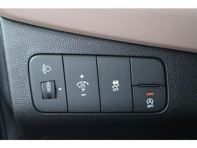 Hyundai i10 1.0i i-Motion 2015 Benzine 18