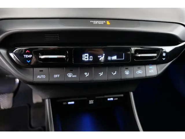 Hyundai i20 1.0 T-GDI Premium 2022 Hybride Benzine 12