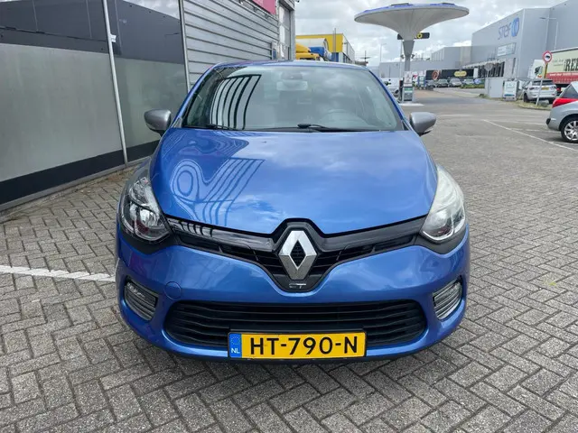 Renault Clio 1.2 GT by Renault Sport 2016 Benzine 24