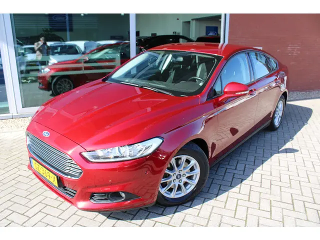 Ford Mondeo 1.0 EcoBoost 125 PK Trend 2015 Benzine 2