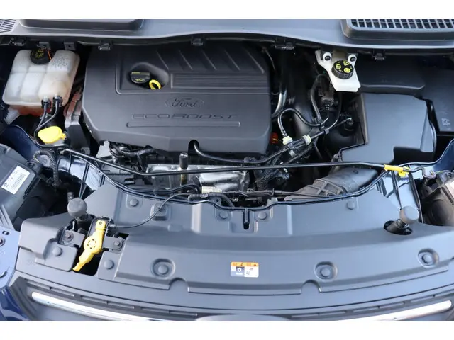 Ford Kuga 1.5 Trend org.nl trekhaak 2016 Benzine 24