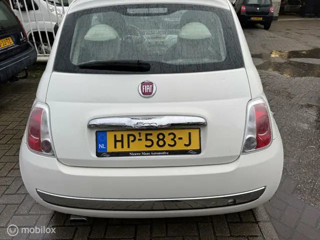Fiat 500 1.2 Lounge 2013 Benzine 9