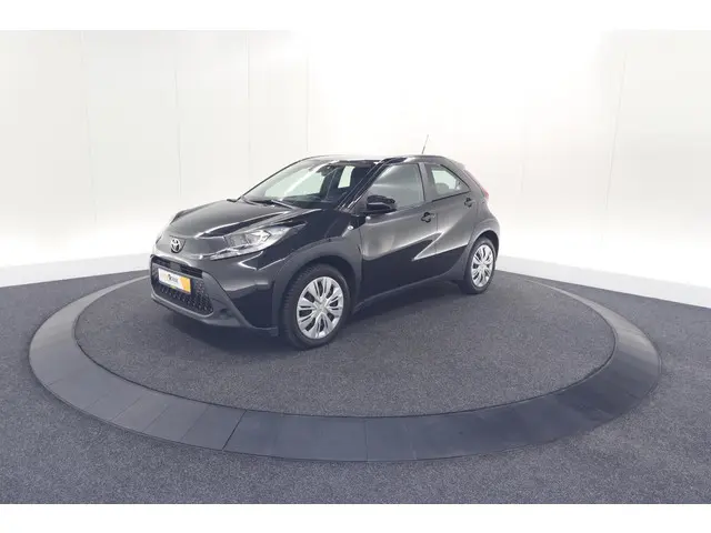 Toyota Aygo X 1.0 VVT-i MT Play 2023 Benzine 60