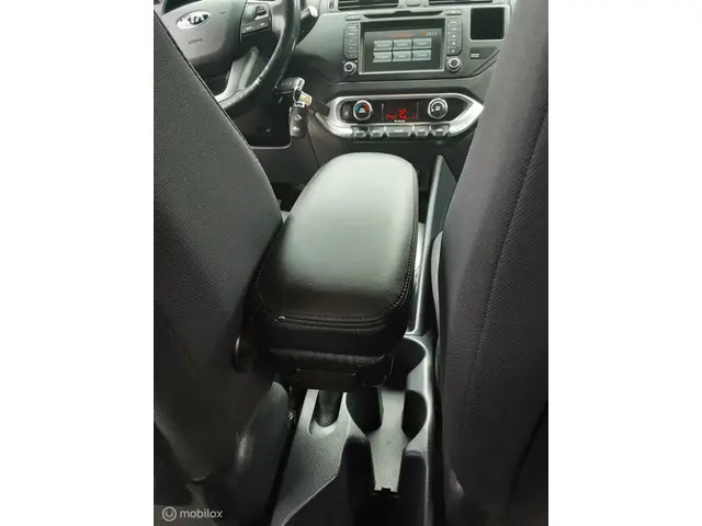Kia Rio 1.4 CVVT ExecutiveLine 2014 Benzine 34