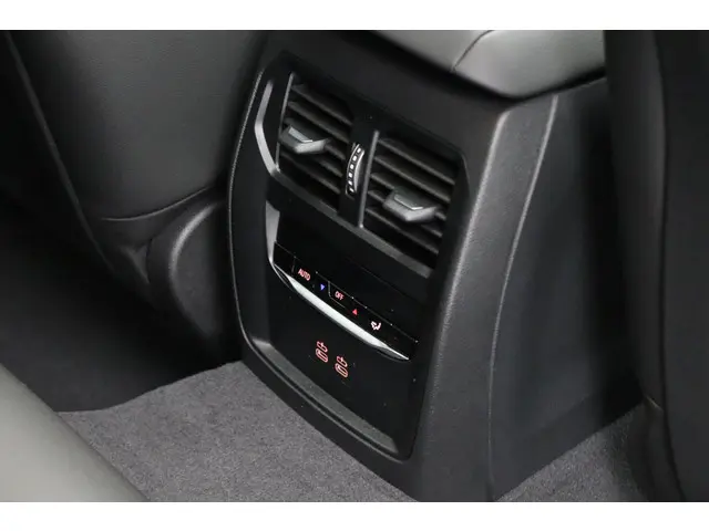 BMW i4 eDrive35 2025 Elektrisch 37
