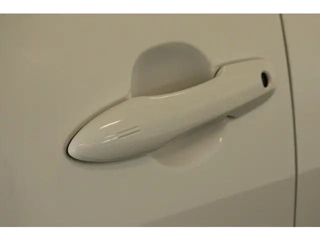 Toyota Yaris 1.5 Hybrid Active, 2022 Hybride Benzine 8