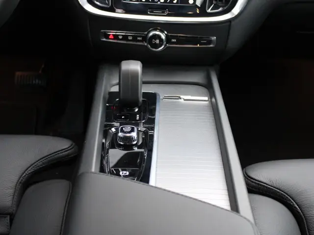 Volvo V60 2.0 B3 Plus Dark 2023 Benzine 21
