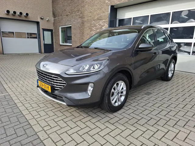 Ford Kuga 2.5 PHEV Titanium 2022 Hybride Benzine 36