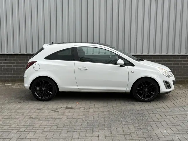 Opel Corsa 1.4-16V |Airco| Sportstoelen| 2012 Benzine 6