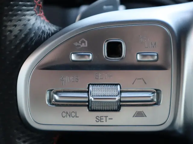 Mercedes-Benz GLB 200 2021 Benzine 22