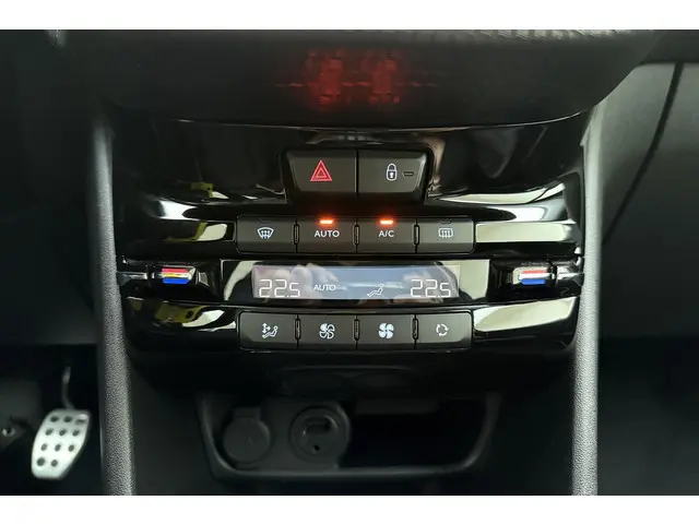 Peugeot 208 1.2T GT-line 2016 Benzine 27