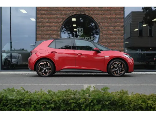 Volkswagen ID.3 Pro S 77 kWh 2023 Elektrisch 6