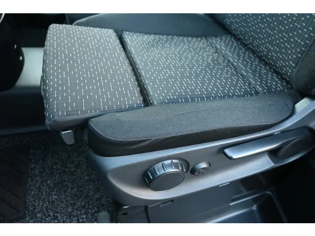 Mercedes-Benz Vito 116 CDI DC L3 Pro 2024 Diesel 17