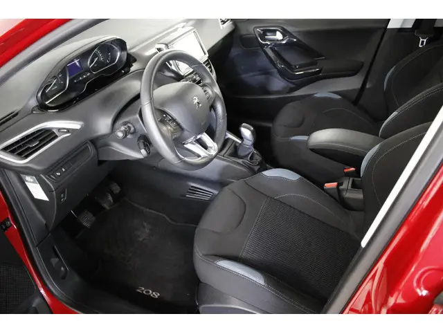 Peugeot 208 1.6 VTi Allure 120 PK. 2014 Benzine 13