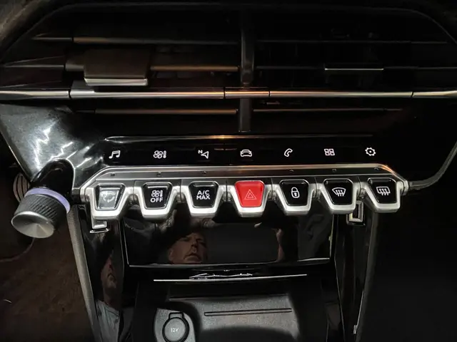 Peugeot 208 1.2 Turbo Allure 102 PK 2020 Benzine 35