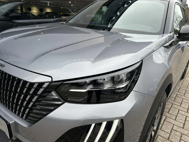 Peugeot 2008 1.2 Turbo 130 PK GT 2024 Benzine 43