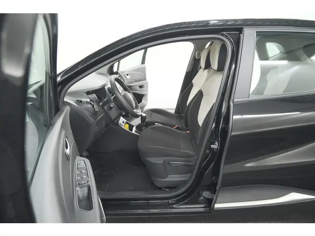 Renault Captur TCe 90 Limited 2018 Benzine 24