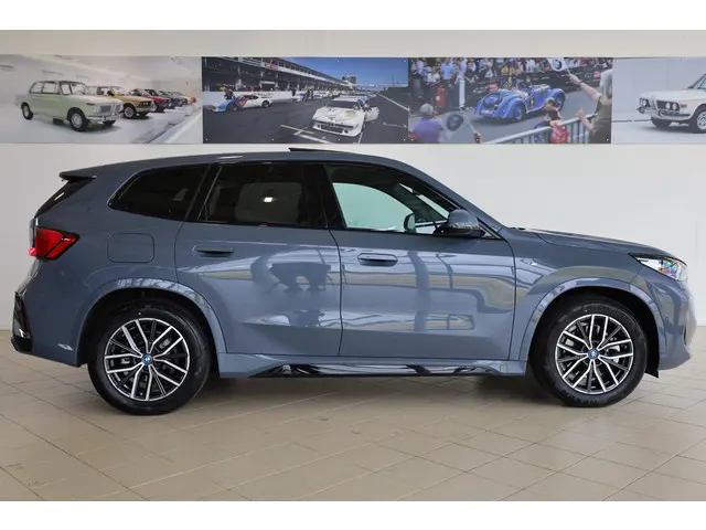 BMW iX1 xDrive30 2024 Elektrisch 3