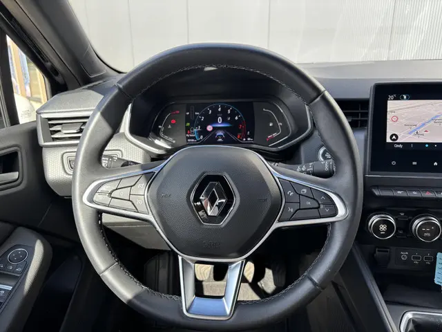 Renault Clio TCe 90 Intens 2021 Benzine 8