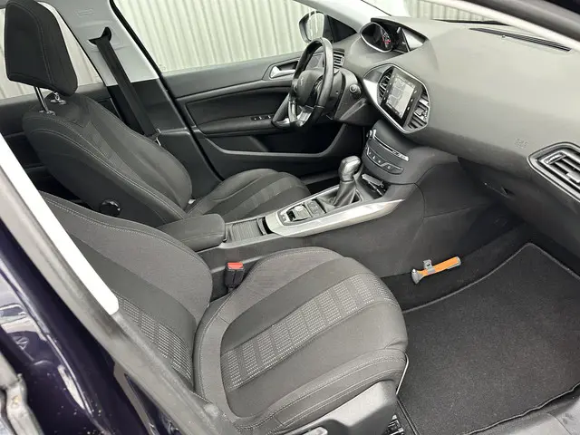 Peugeot 308 SW 1.2 PureTech Allure 2017 Benzine 30