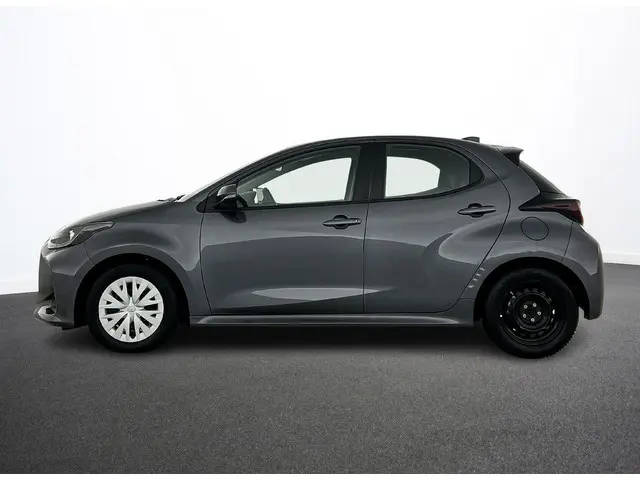Toyota Yaris 1.5 Hybrid Active Auto. 2023 Hybride Benzine 2