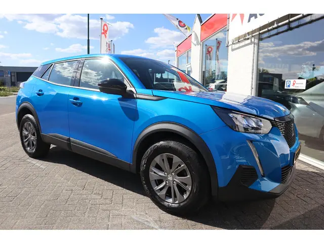 Peugeot 2008 1.2 PT 130 PK VISION-PACK 2023 Benzine 3