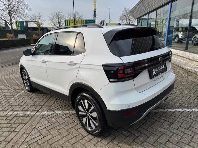 Volkswagen T-Cross 1.0 TSI Move 2023 Benzine 6