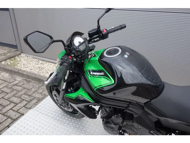 Kawasaki ER6-N ABS 2016 Benzine 21