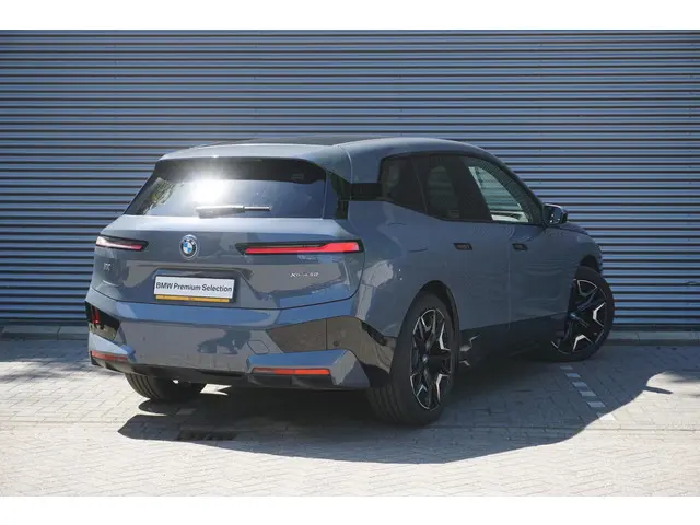BMW iX xDrive50 2024 Elektrisch 2