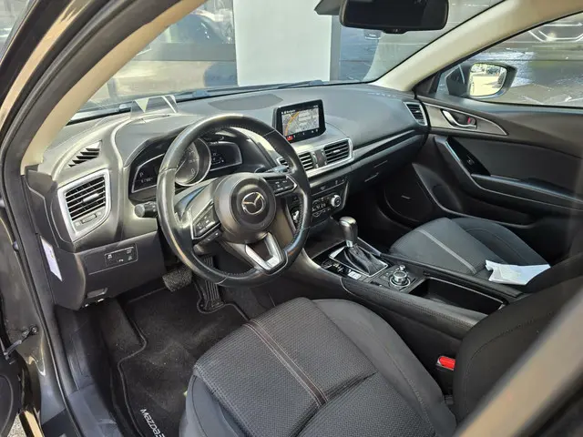 Mazda 3 2.0 SkyActiv-G 120 SkyLease GT 2018 Benzine 19