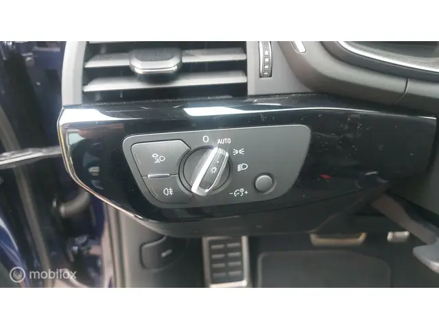 Audi A4 Avant 35 TFSI S edition 2022 Benzine 20