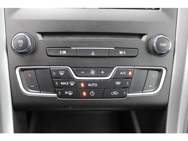 Ford Mondeo Wagon 1.5 TDCi Titanium 2017 Diesel 24