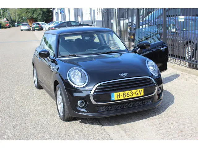 MINI Cooper Mini 1.5 Navigatie, 136PK! 2020 Benzine 11