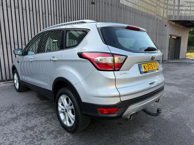 Ford Kuga 1.5 Titanium - Automaat 2019 Benzine 3