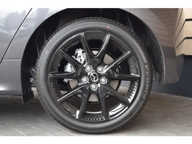 Mazda 2 Hybrid 1.5 Homura Plus 2025 Hybride Benzine 9