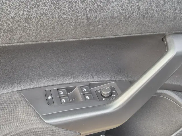 Volkswagen Polo 1.0 TSI Life 2021 Benzine 28