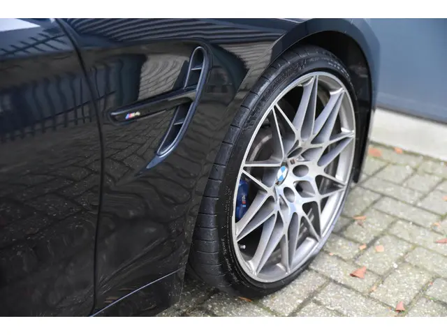 BMW M4 4-serie Coupé Competition 2017 Benzine 26