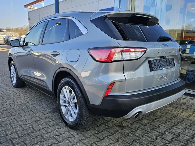 Ford Kuga 2.5 PHEV Titanium X 2023 Hybride Benzine 3