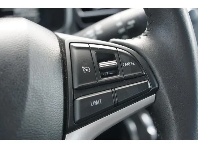 Suzuki Ignis 1.2 Stijl 2017 Benzine 32