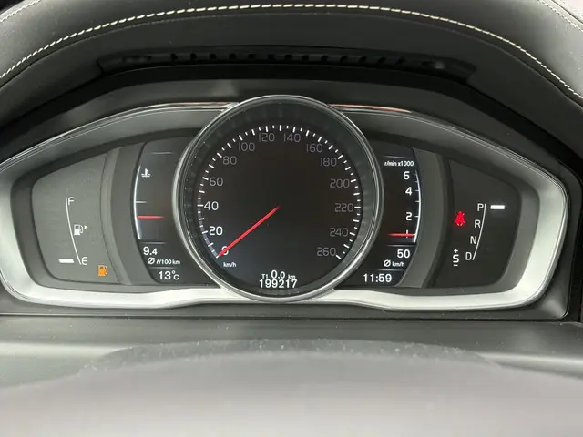 Volvo V70 2.0 T4 Inscription Edition 2015 Benzine 22