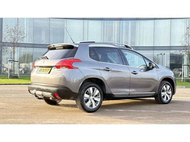 Peugeot 2008 1.2 PureTech Allure 2016 Benzine 3