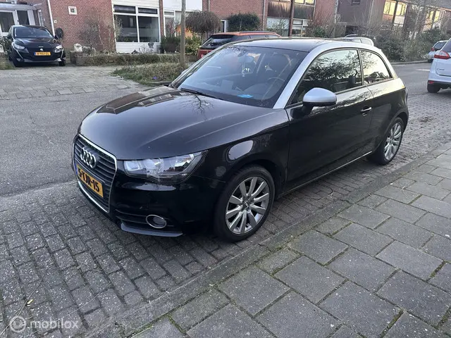 Audi A1 1.2 TFSI Attraction Pro Line 2012 Benzine
