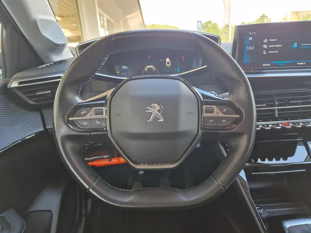 Peugeot 208 1.2T 100pk Blue Lease Allure 2020 Benzine 10